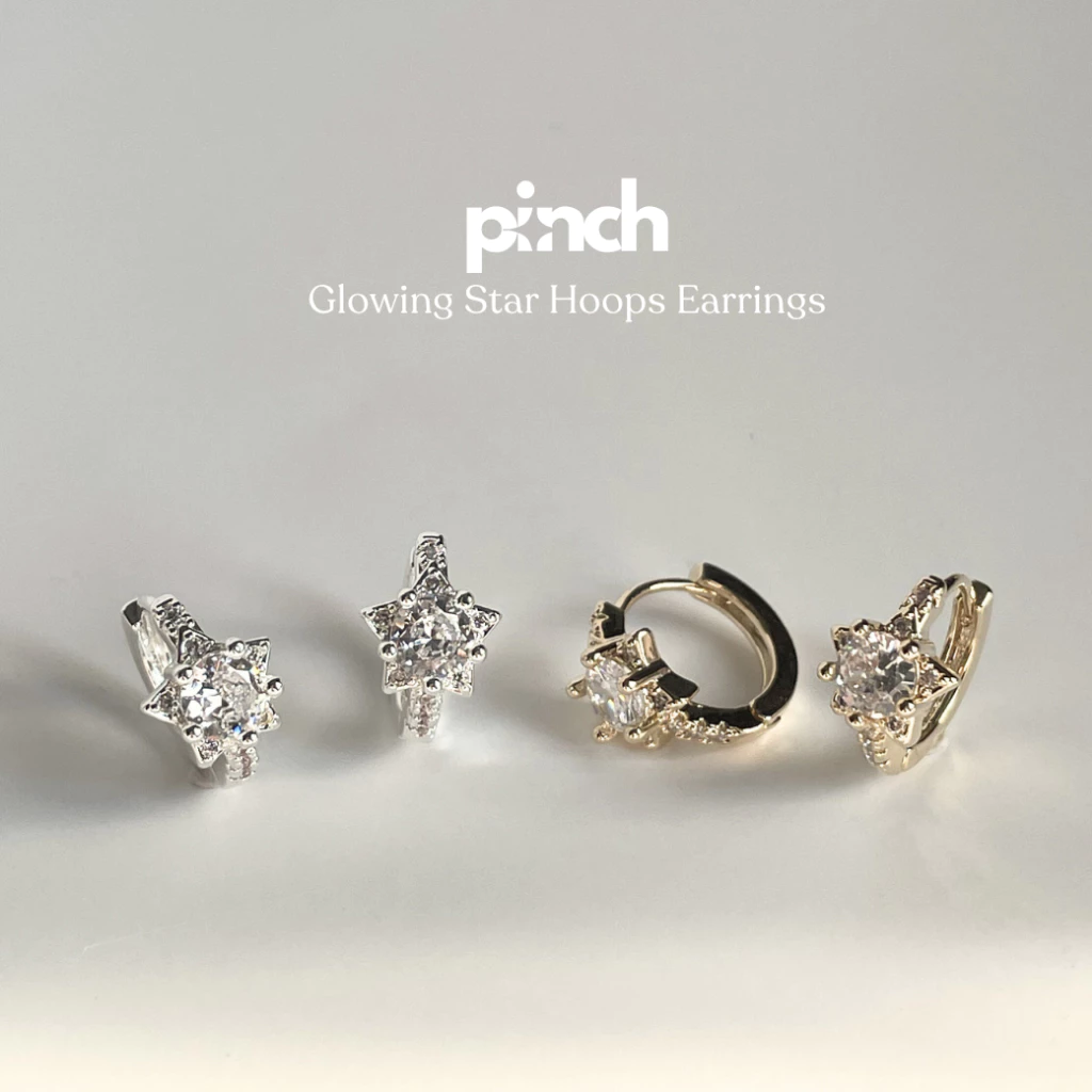 Pinch Glowing Star Hoops Earrings ต่างหูห่วงดาว