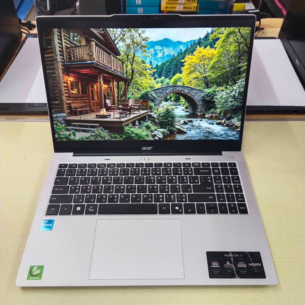 ACER  ASPIRE  LITE 16  AL16 - 52P - 331E  ประกันศูนย์  Onsite  30/04/2027  สภาพใช้งานปกติ  มีรอยทั่ว