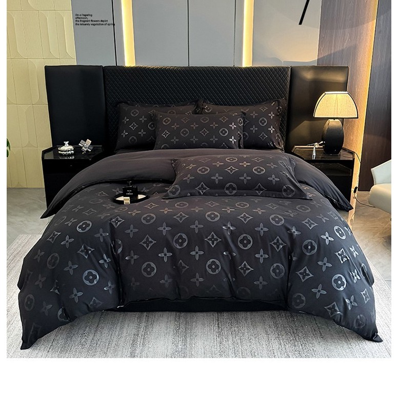 ผ้าปูเตียง เนื้อกำมะหยี่ ผ้าปูที่นอน LV chanel  versace gucci ขนาดเตียง6ฟุต 200*230ซม เซต4ชิ้น