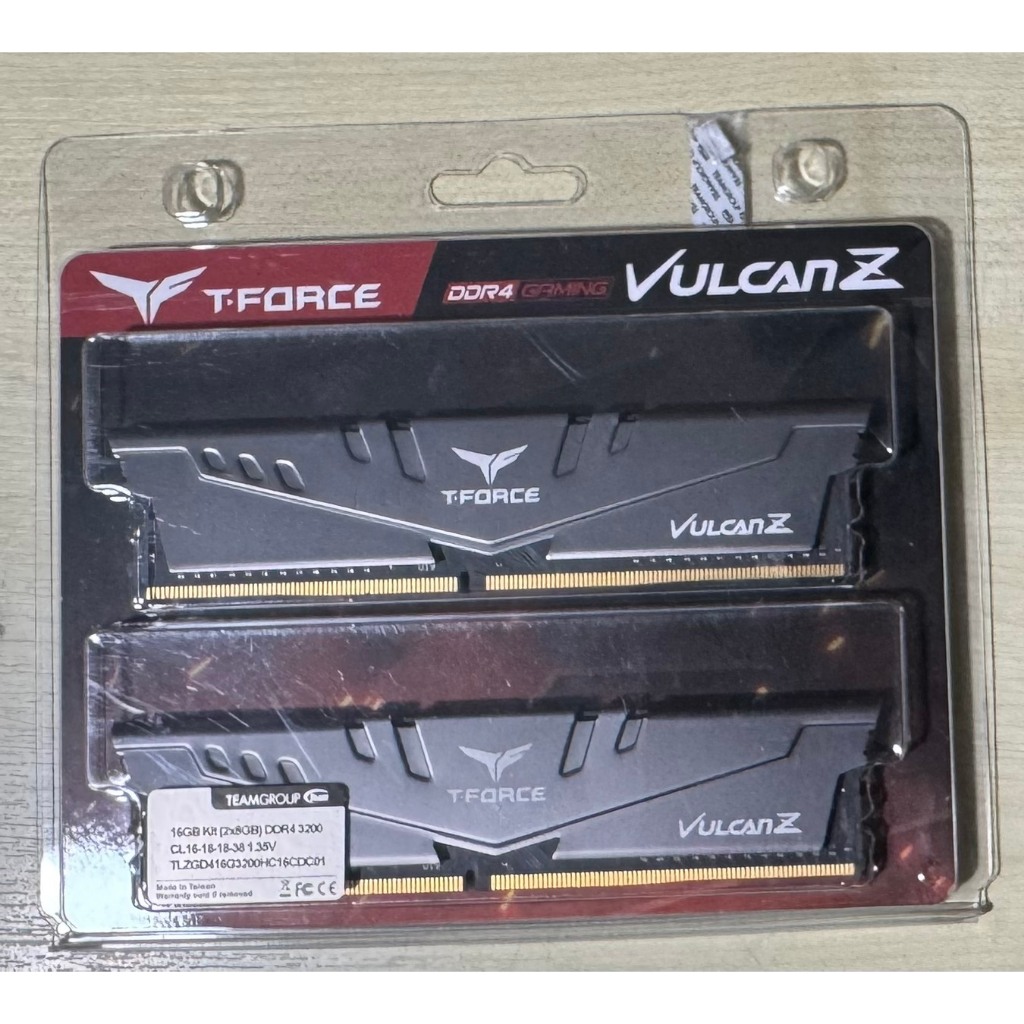 T FORCE VULCAN DDR4 8X2=16GB BUS 3200 (มือสอง)
