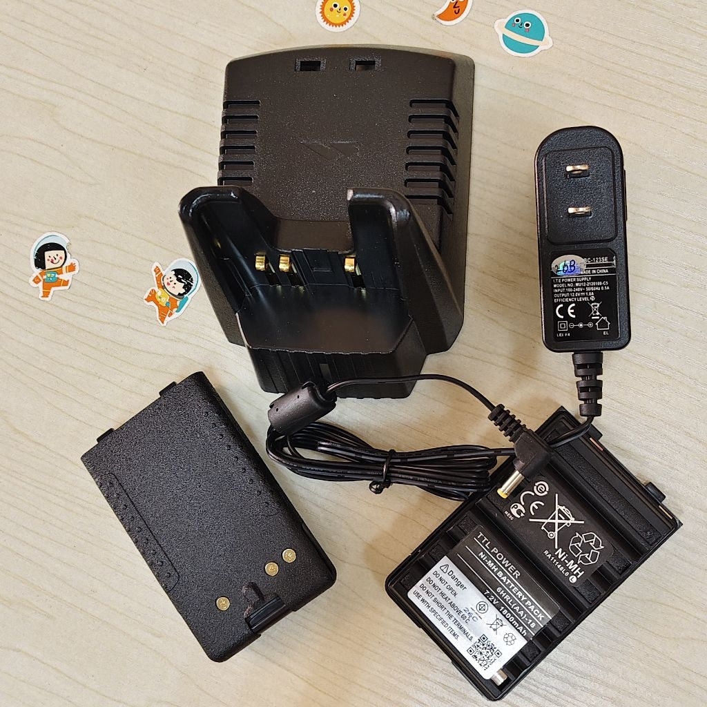 #VX150,151แบตเตอรี่, แท่นชาร์จ วิทยุสื่อสารYAESU-VX150,158,258,912