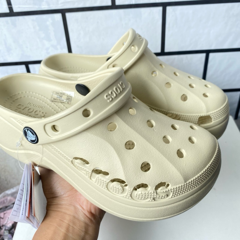 รองเท้าcrocs สุดฮิตน่ารักสวมใส่ง่ายพร้อมส่งในไทย