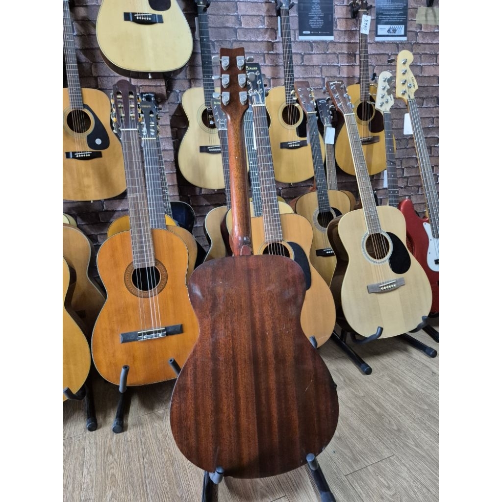 กีต้าร์โปร่ง yamaha fg 170  japan