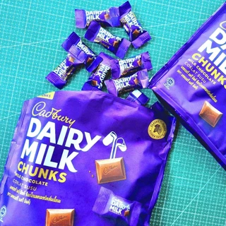 แคดเบอรี แดรี มิลค์ ชังค์ (Cadbury Dairy Milk Chunks) ซึ่งเป็นช็อกโกแลตนมยอดนิยมจากออสเตรเลีย ผลิตในมาเลเซีย 30ชิ้น/ถุง