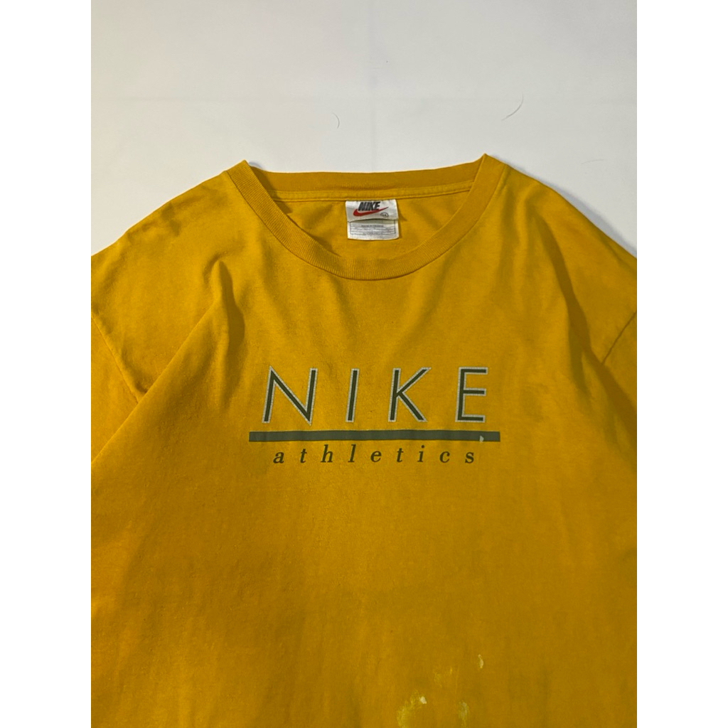 90s Nike Athletics T-Shirt 🧇