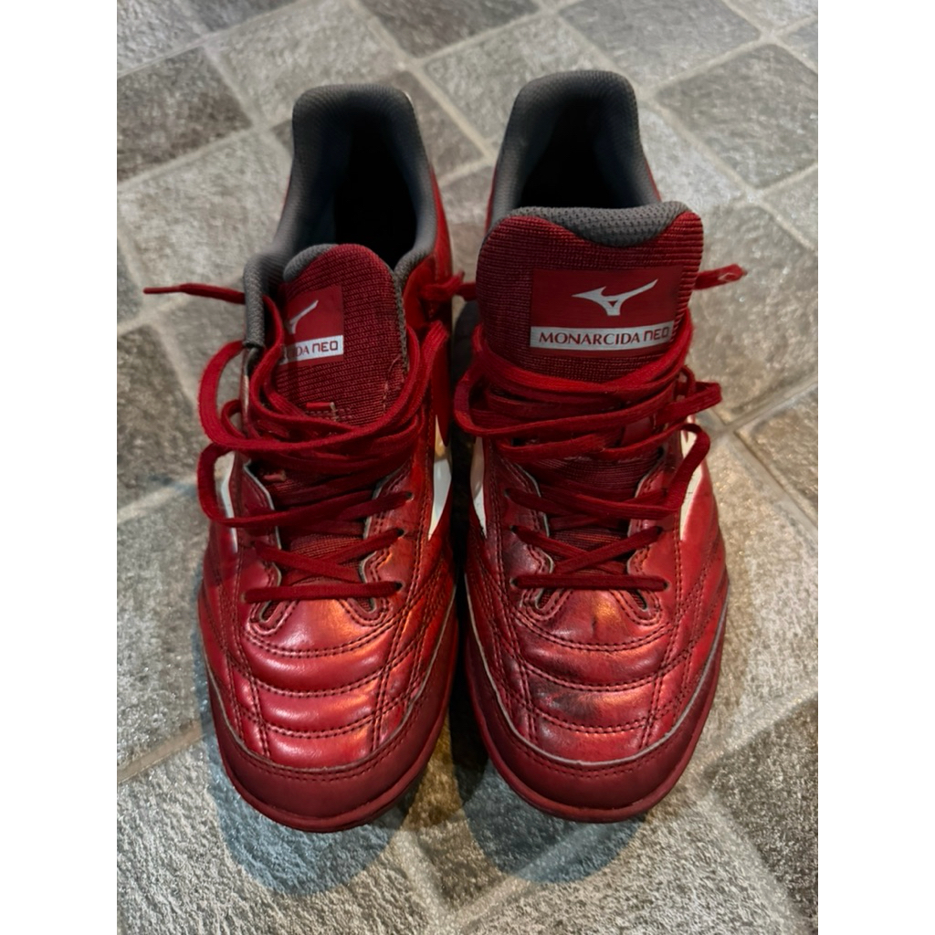 แท้ หิ้วจากญี่ปุ่น 🇯🇵รองเท้าฟุตบอล Mizuno Monarcida Neo สีแดง (มือสอง สภาพดี)