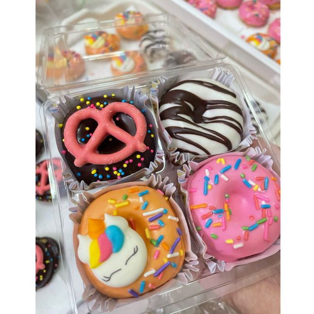 โดนัทจิ๋วเคลือบคละหน้า (กล่องละ 4 ชิ้น)✨สด ใหม่ ทุกกล่อง✨