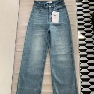 Pura:Code:PR003-PR004กางเกงยีนส์กระบอกกลางผ้ายืด(The Perfect Fit)ผ้าทอตัวพรีเมี่ยม ทรงคลาสสิก ผ้านุ่มละมุน ดีไซน์แต่งกระ