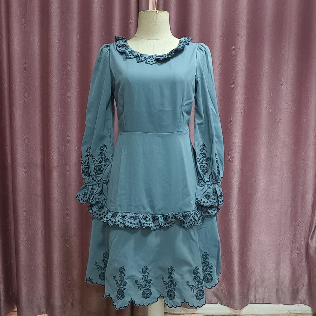 👗 เดรสป้าย AP Style S สีครามแขนยาว