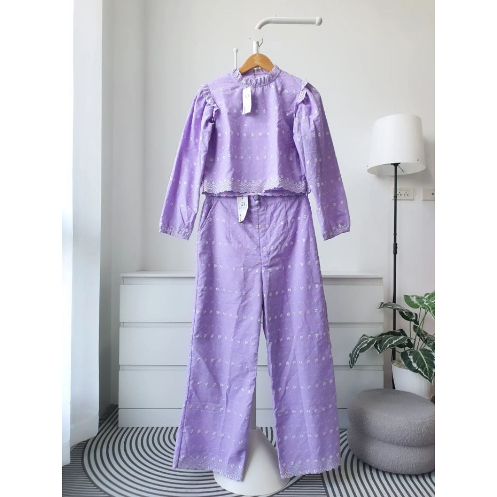 ชุดเซ็ต Rita. apparel set (รบกวนอ่านรายละเอียดสินค้าและตัดสินใจก่อนสั่งซื้อ สั่งแล้วห้ามยกเลิกและพร้