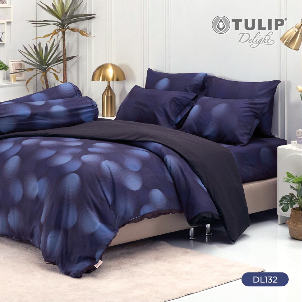 TULIP Delight พิมพ์ลาย DL132 ลายกราฟิกสีน้ำเงินกรมท่า ชุดผ้าปูที่นอน ผ้าปูที่นอน ผ้าห่มนวม พิมพ์ลายสวยงาม สัมผัสนุ่ม
