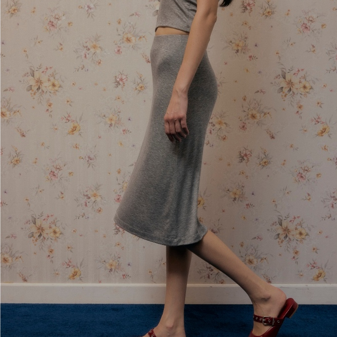 Nichii - Sarah Skirt (เฉพาะกระโปรง) กระโปรงผ้ายืด 4 ส่วน
