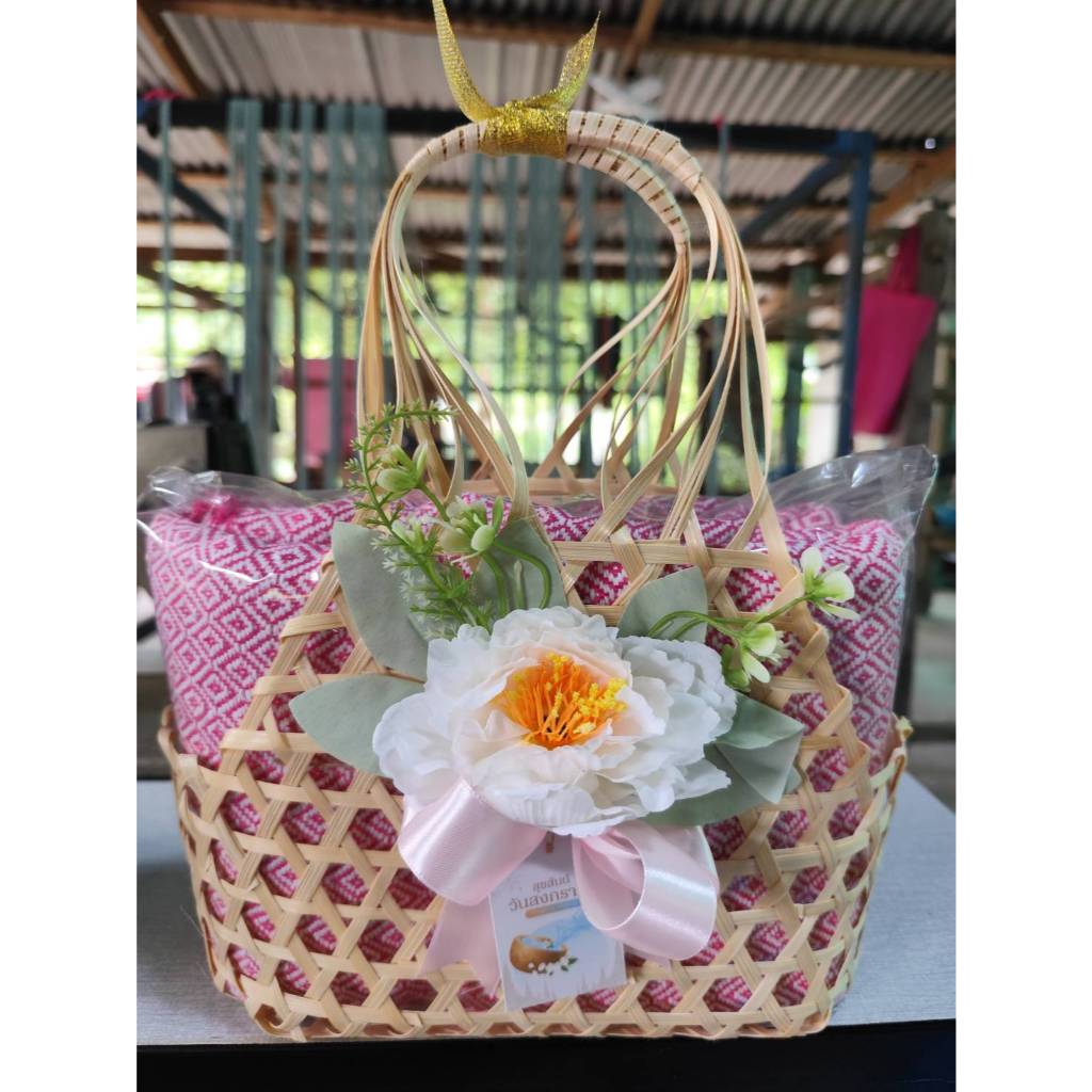 💐ผ้าคลุมไหล่(พร้อมชะลอมของขวัญ)💐ผ้าขนาด50*210 ซม.🌷ของขวัญ🌷งานแต่ง🌷งานเกษียณ