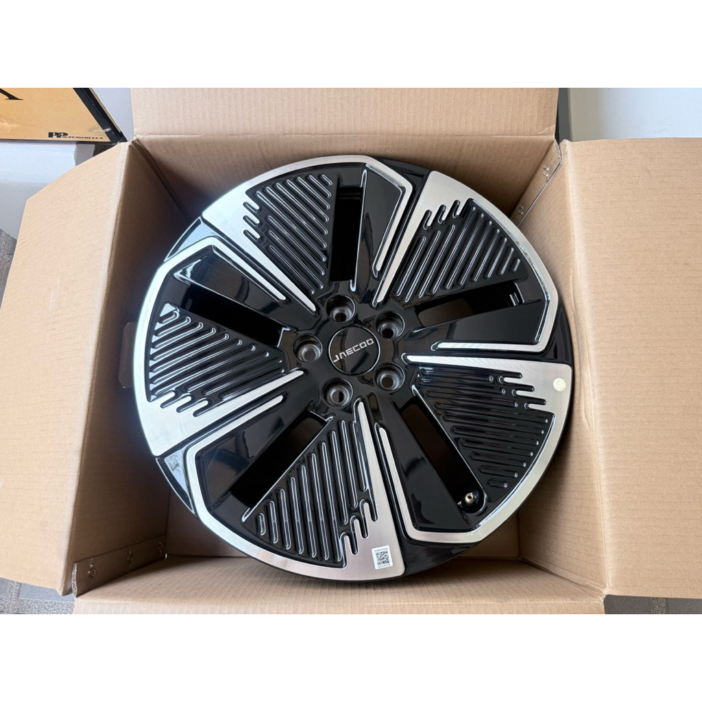 แม็กติดรถJaecoo 5 EV ขนาด 18"x7.5" 5x108 Offset40 CB65