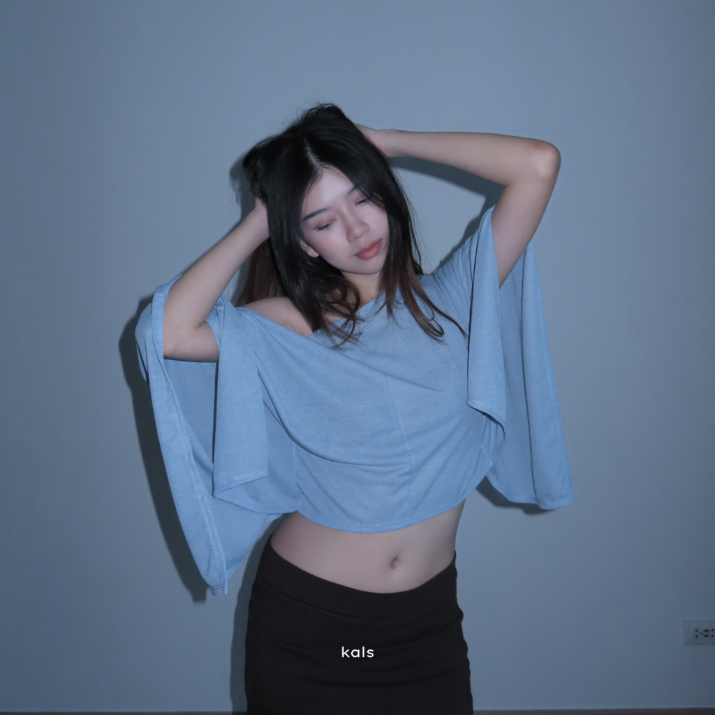 [New] kals - Summer Vibes Crop Top เสื้อครอปแขนยาวปาดไหล่ได้