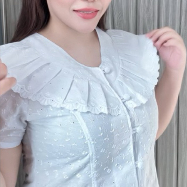 เสื้อลูกไม้ฉลุรุ่นจีบทวิต ใส่สวยเข้ารูปใส่สบายไม่ร้อน
