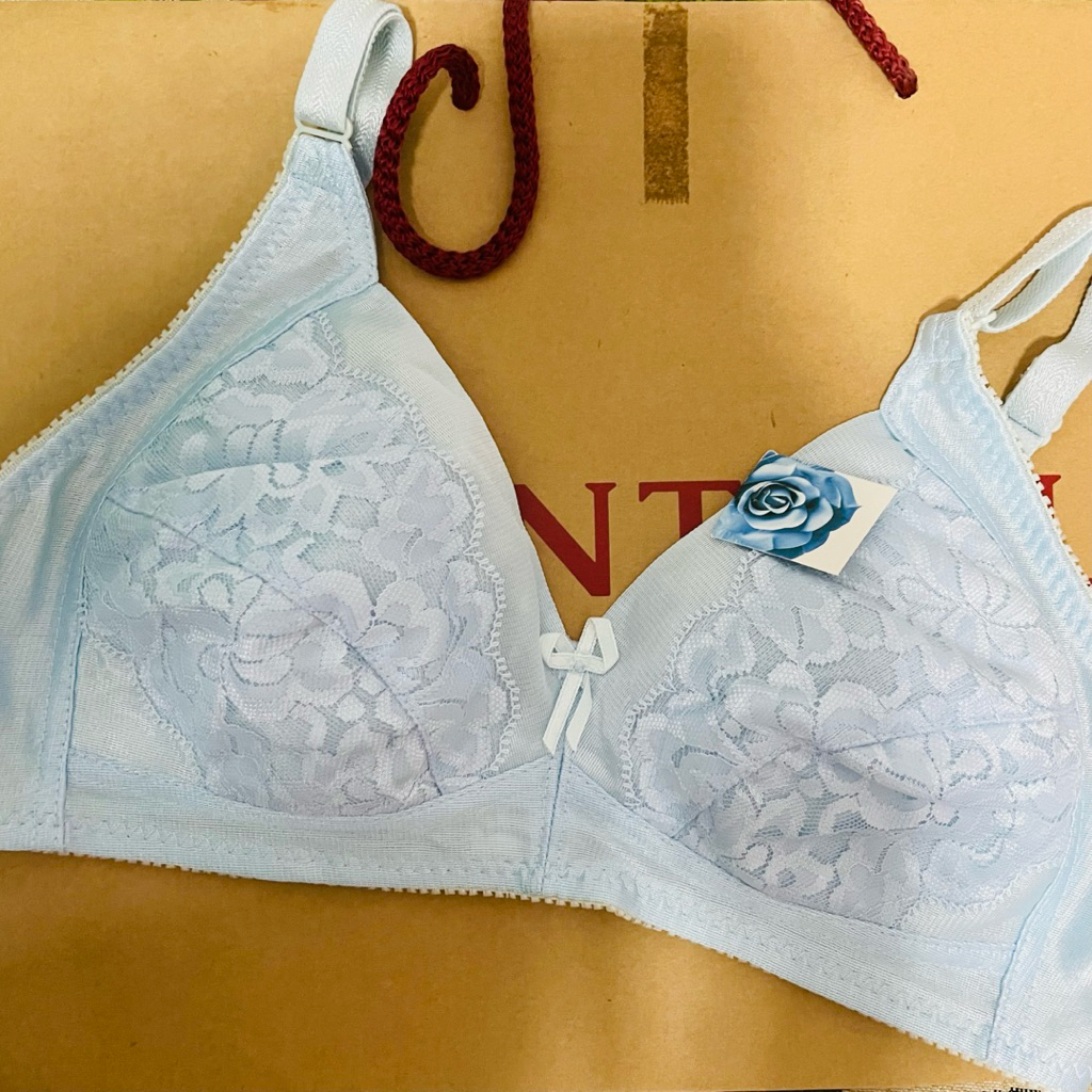 Jin82)Jintana เสื้อชั้นใน 👉🏼B32 C32 ไร้โครง เสิ้อชั้นใน ใส่สบาย ผ้าลื่นๆ  ป้าย Save way by Jintana