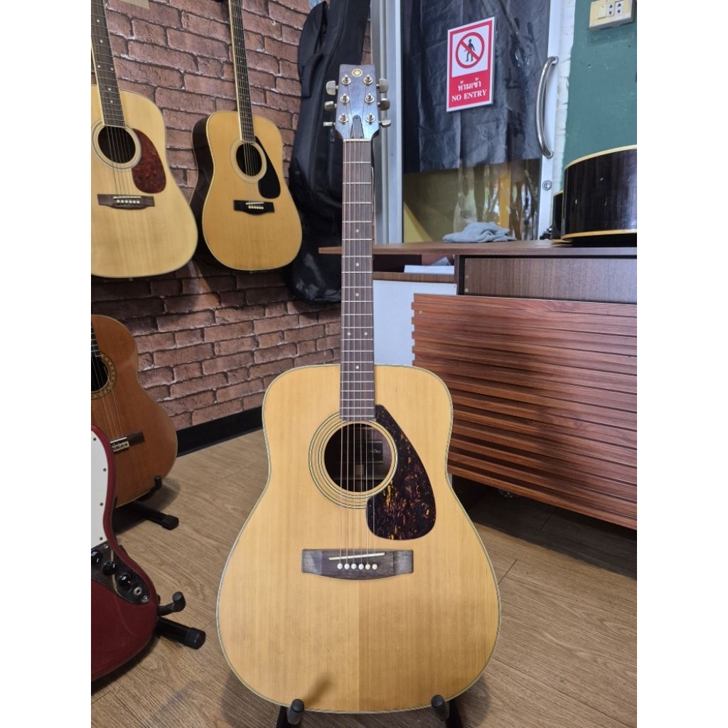 กีต้าร์โปร่งYamaha FG-200J (Japan Vintage)