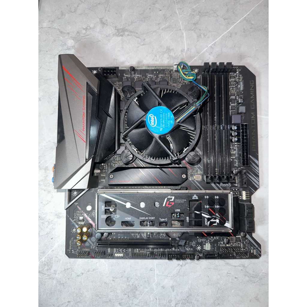 CPU : I5-9400F + MB : Asrock B365m Phantom 4