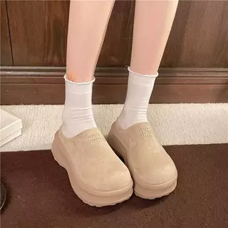 รองเท้าส้นสูงแบบแพลตฟอร์มสำหรับผู้หญิงจาก Birkenstock เหมาะสำหรับชุดในฤดูใบไม้ผลิและฤดูร้อน การถ่ายภาพ สวมง่าย พื้นรองเท