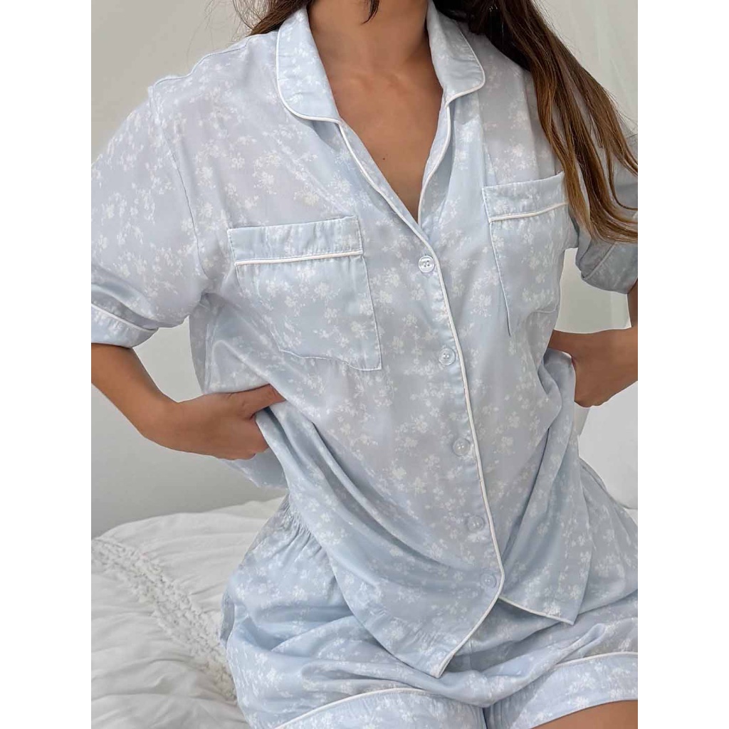 Nonni Cotton Silk Pyjamas Set - Cosmos ชุดนอนลายดอกคอสมอสสีฟ้า