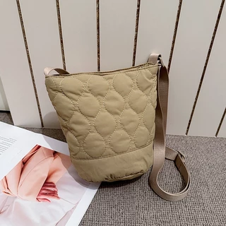 (B-2910)🔥พร้อมส่ง กระเป๋าสะพายข้าง เรียบง่าย แฟชั่นมาใหม่ ฮิตมากตอนนี้ แฟชั่นฤดูใบไม้ผลิ มีซิป 5สี