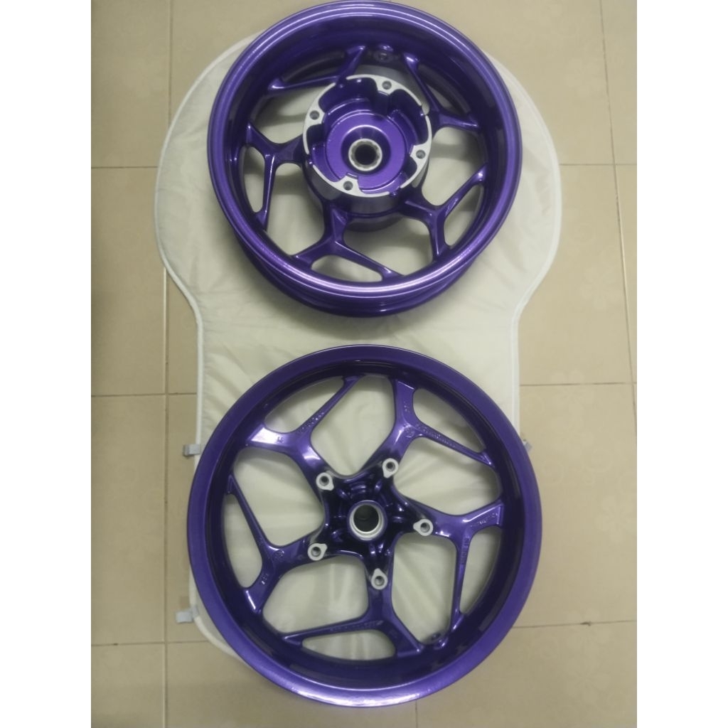 ล้อPCX160(ABS)ปี 23 ถึงปี 25มือ2ทำสีม่วงพาวเด้อร์โค้ดมือ1ราคาต่อ1คู่