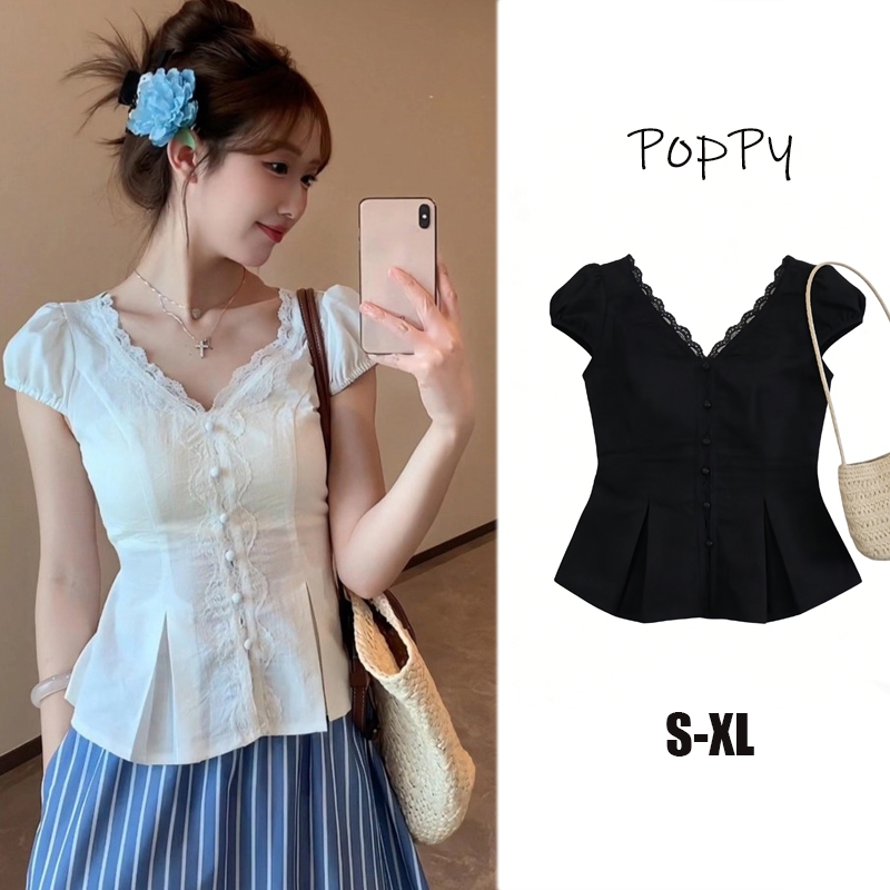 py เสื้อเชิ้ตผู้หญิง แขนสั้น คอวีแบบฝรั่งเศส ตกแต่งด้วยลูกไม้ ฉลุลาย ผูกด้านหลัง สวมใส่ได้หลากหลาย มีให้เลือกสองสี#W631
