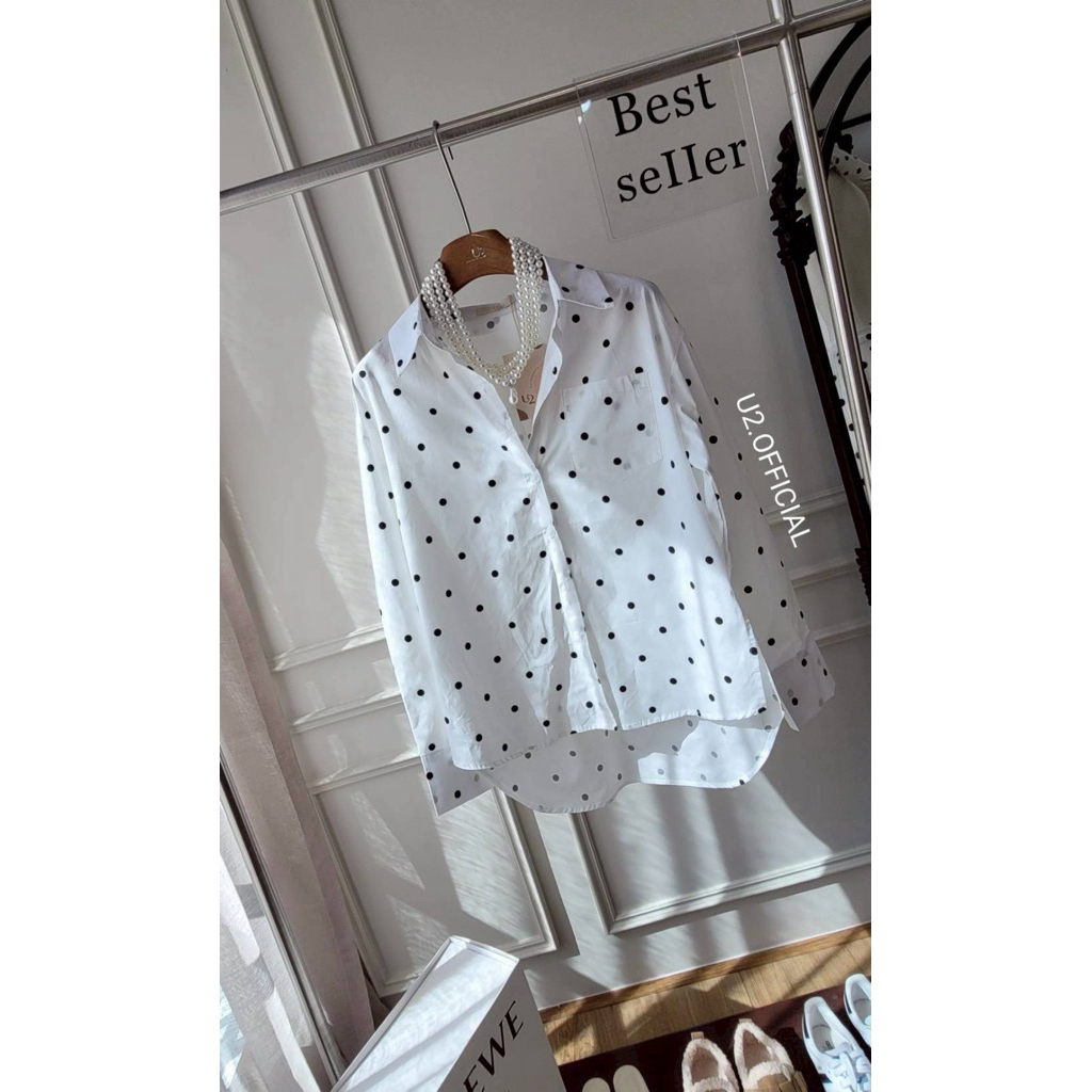 🤍เสื้อเชิ๊ตสีขาวแขนยาวลายจุดPolka Dotงาน U2🤍