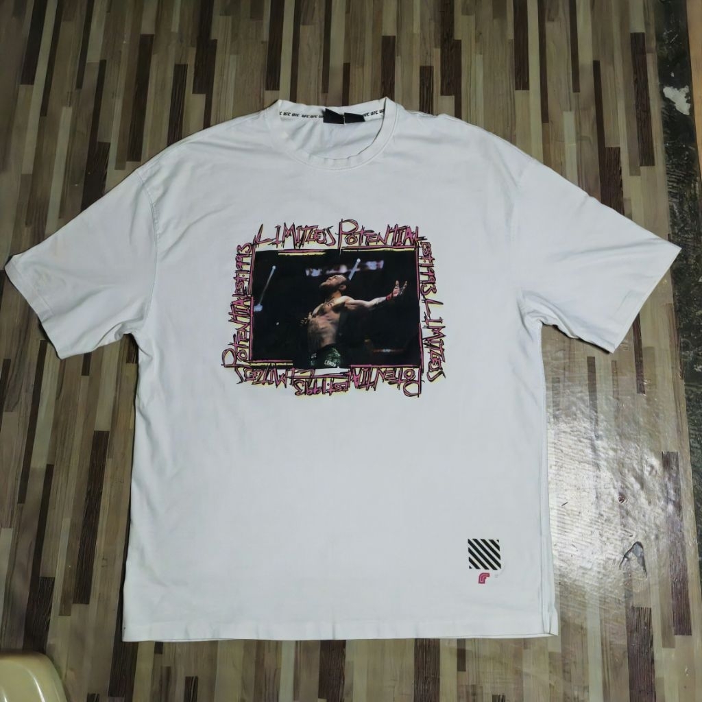 เสื้อฟยืด UFC x Bershka - Conor McGregor "Limitless Potential" (Official Collaboration)