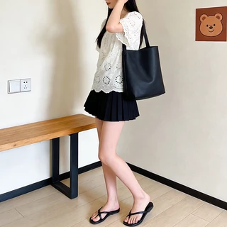 เสื้อเบลาส์ แขนสั้น สำหรับผู้หญิง ใส่ได้หลากหลายโอกาส ดีเทลแต่งขอบลูกไม้ ลายผ้าฉลุ ดีไซน์ระบายอากาศได้ดี ใส่ได้ในฤดูร้อน