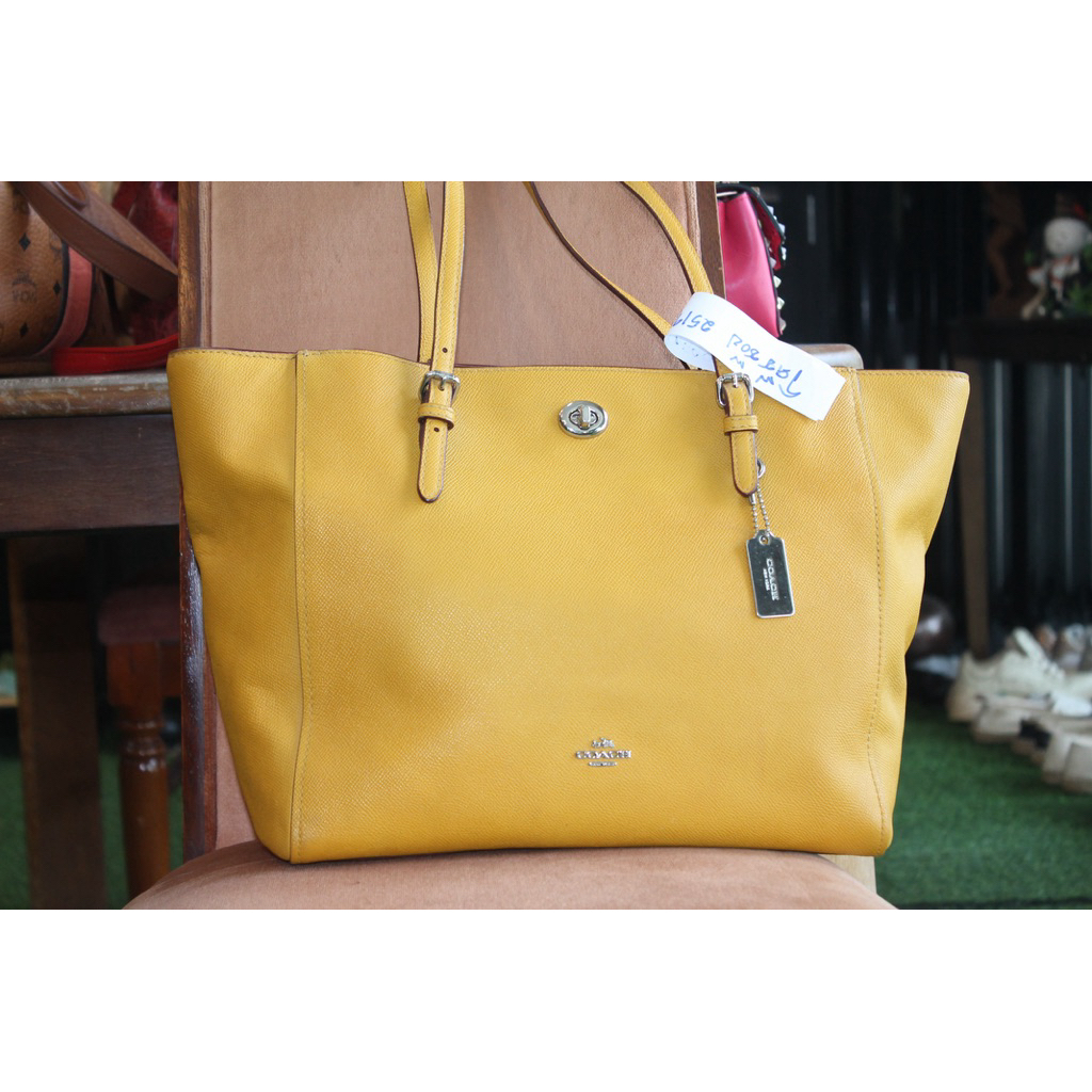 กระเป๋า Coach NY งานแท้ มือ2