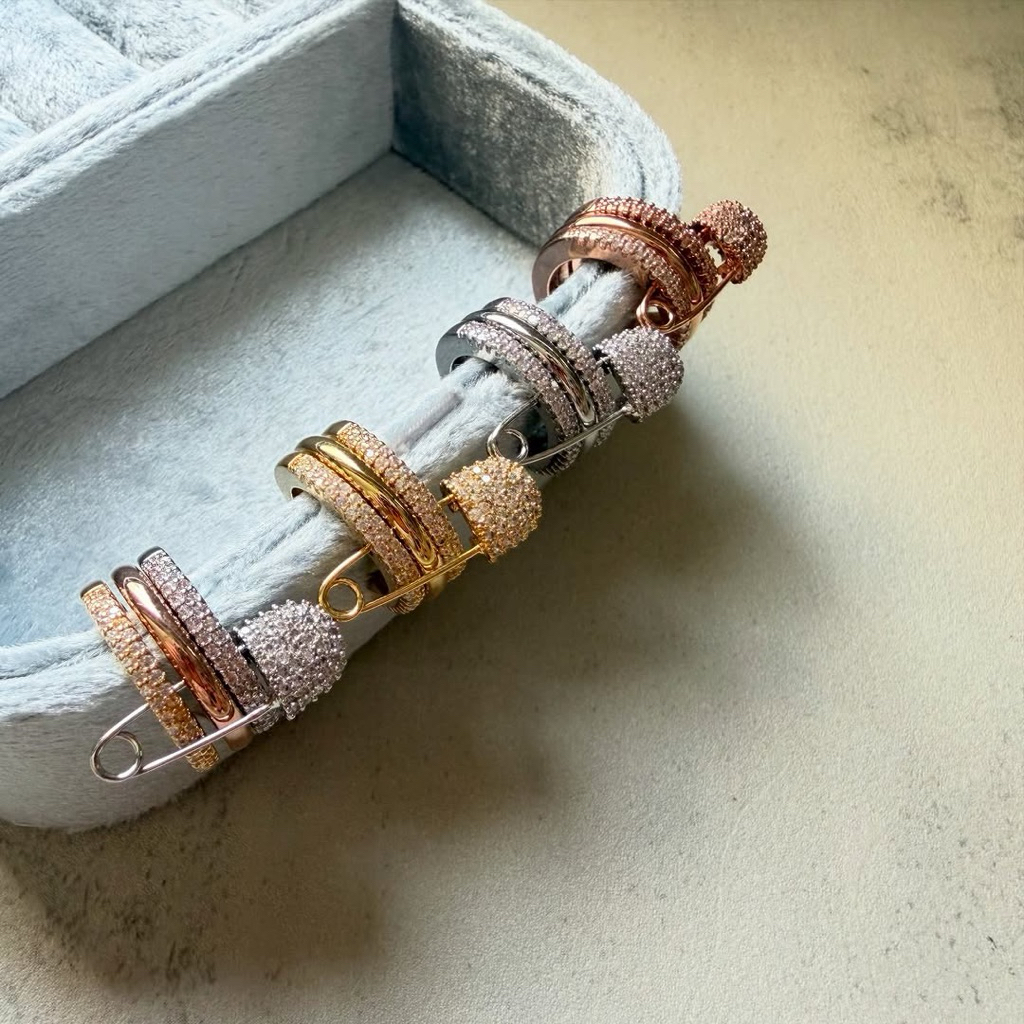 Ear cuffs เกาะหู คนไม่เจาะหูก็ใส่ได้ คนแพ้ง่ายก็ใส่โดน