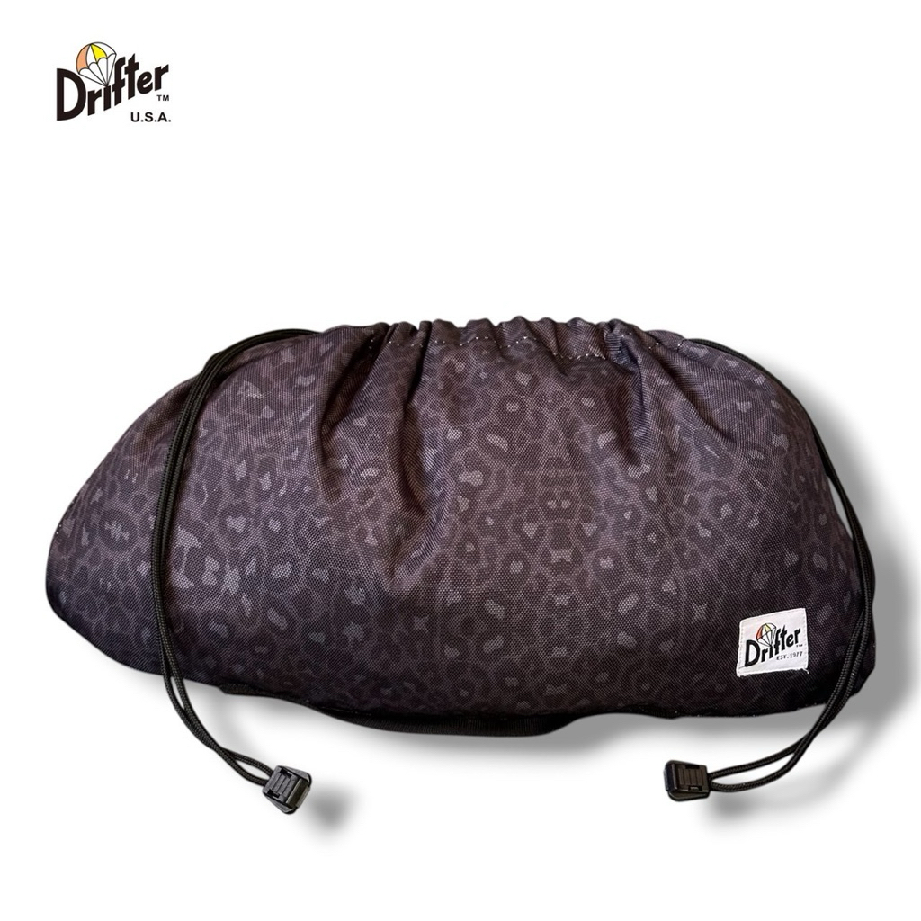 Drifter กระเป๋าคลัทช์ หูรูด