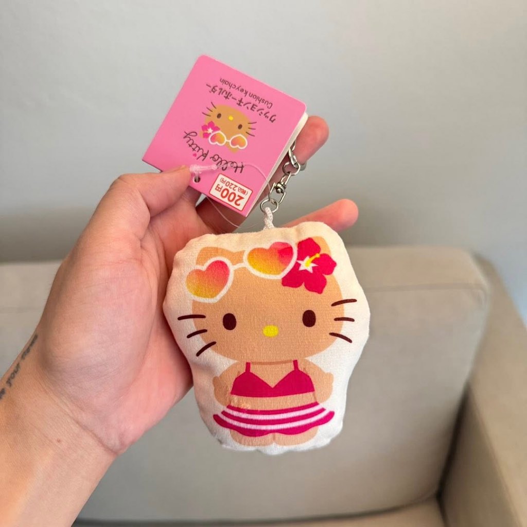 kitty พวงกุญแจผ้า ผิวแทน ของแท้ sanrio พร้อมส่ง