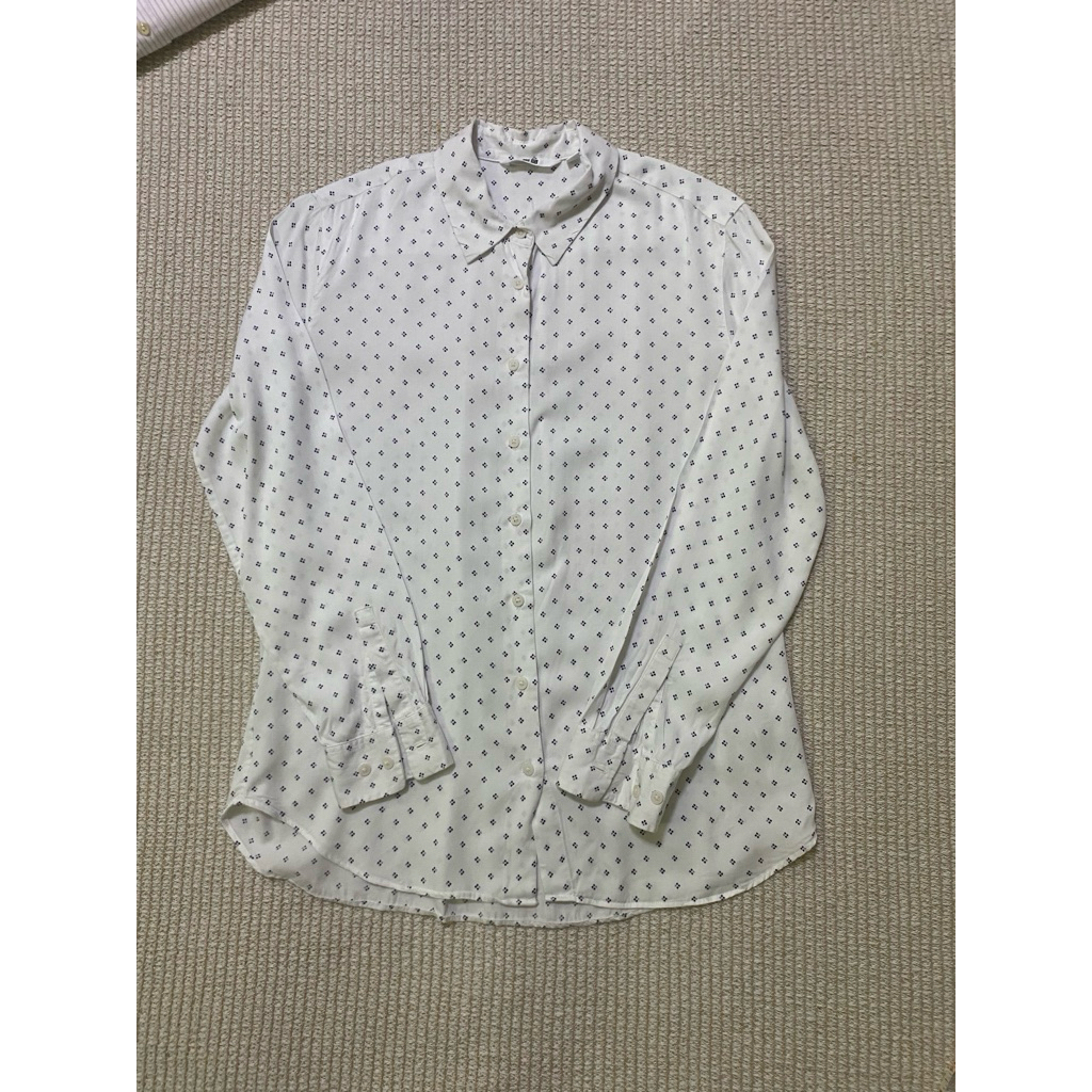 เสื้อเชิ้ตแขนยาวผ้าเรยอนลายม่วงอ่อน Uniqlo