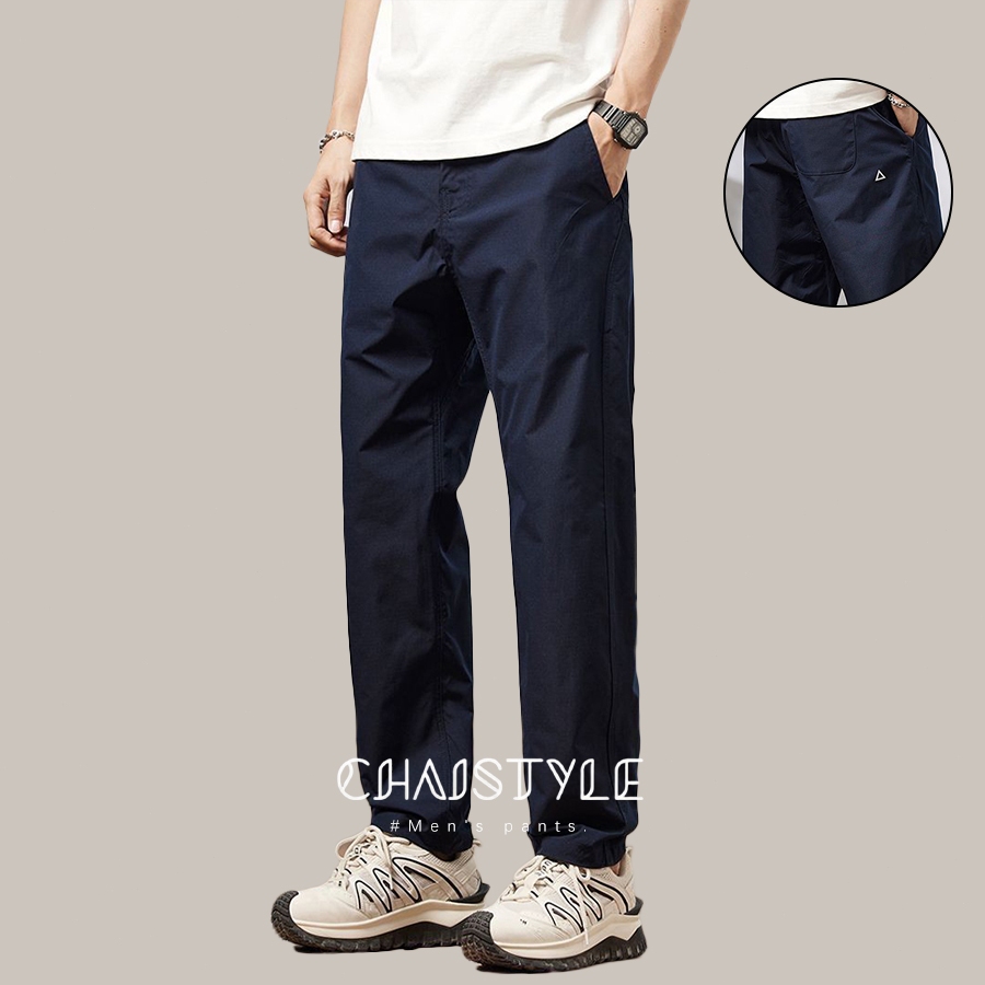 Chaistyle ฤดูร้อน รุ่นบาง กางเกงลำลอง ผ้าไหมน้ำแข็ง ผู้ชาย กางเกงขายาว กลางแจ้ง กันลมเรียบง่าย