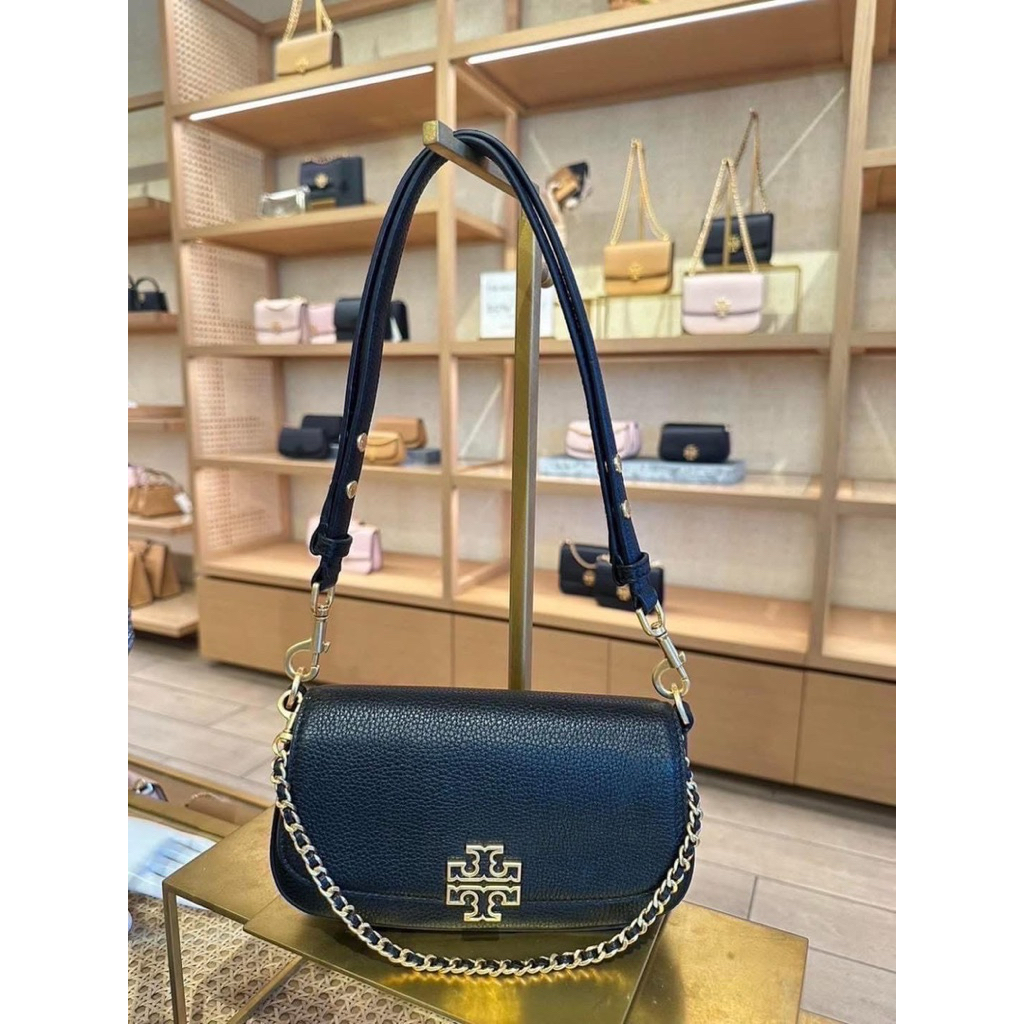 พร้อมส่ง 🔥🔥 ✅✅   Tory Burch Britten Convertible Crossbody Style No. 138772 ขนาด 8.75" (L) x6.5" (H) 