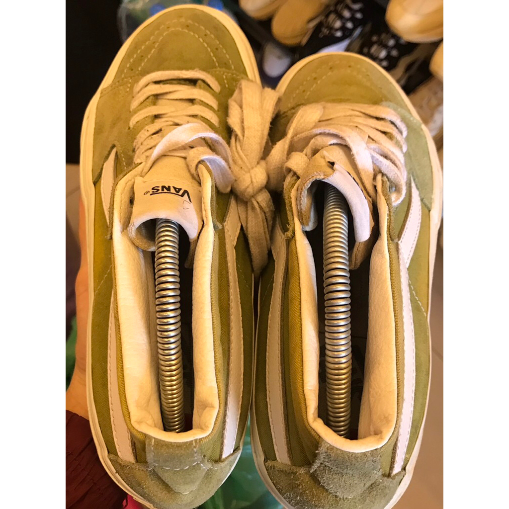 "Vans Old Skool Olive Green – รองเท้าผ้าใบแวนส์ สีเขียวมะกอกสุดวินเทจ ไซส์ 41 EU [มือสองสภาพนางฟ้า]"