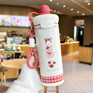 แก้วเก็บความเย็น ความร้อน ลายน่ารัก ความจุ 600ml มีฝาปิดหลอด พร้อมสายห้อยคล้องมือจับถนัดมือ