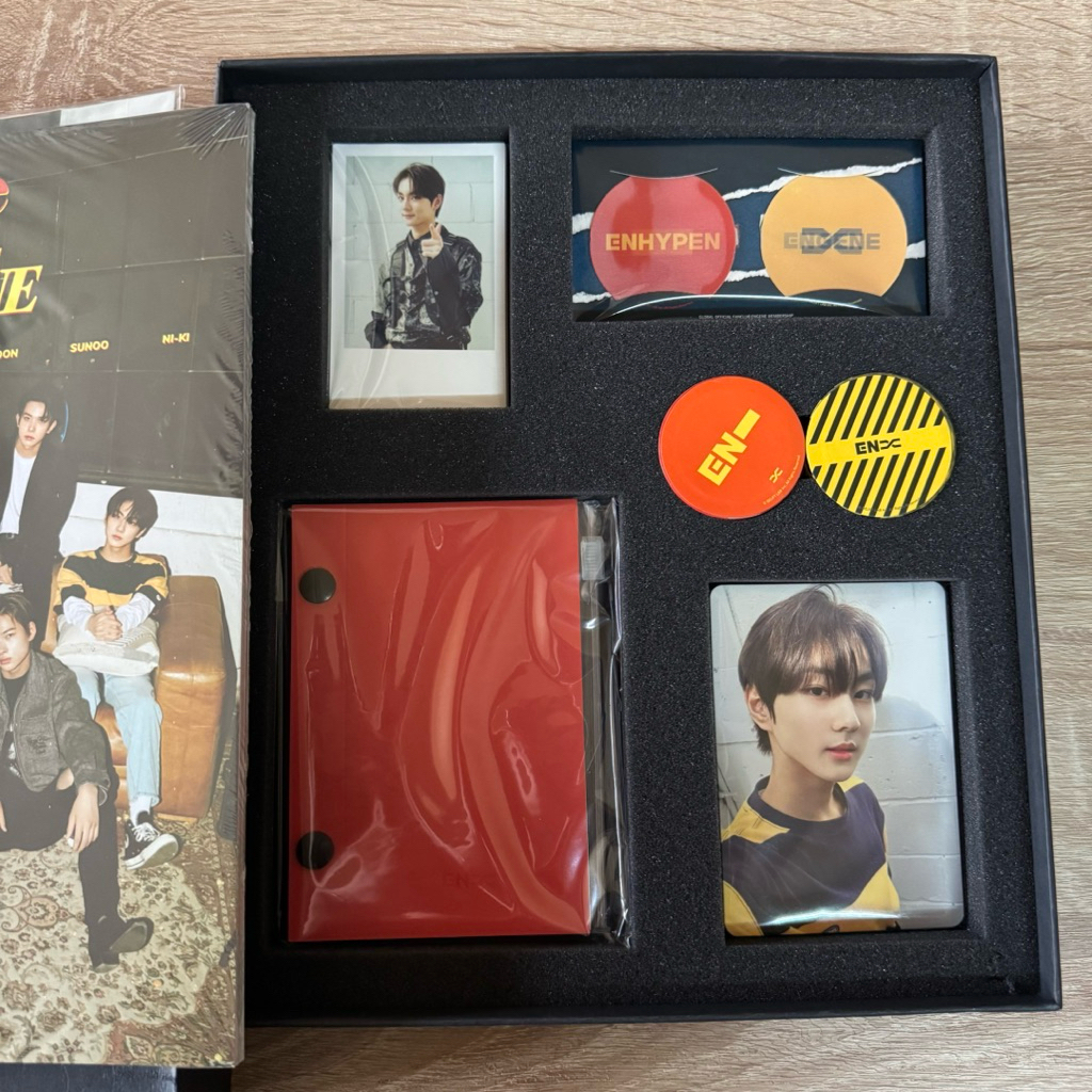 [มือสอง ใหม่มากตามรูป] ENHYPEN GLOBAL OFFICIAL FANCLUB ENGENE MEMBERSHIP KIT มีของตามรูป
