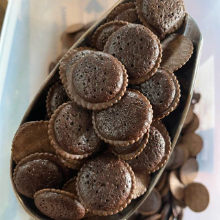 บราวนี่แครกเกอร์ บราวนี่กรอบกับแครกเกอร์แผ่นบาง บราวนี่บิสกิต brownie cracker แครกเกอร์รสช็อกโกแลต