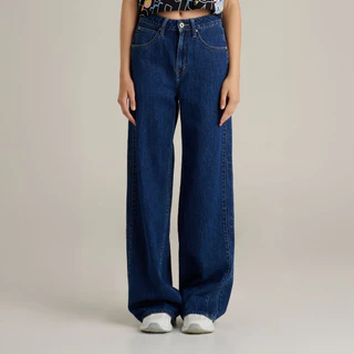 Mc JEANS (แม็คยีนส์) Online Exclusive กางเกงยีนส์ผู้หญิง กางเกงยีนส์ทรงปลายขากว้าง เอวกลาง สียีนส์ฟอกกลาง MFWP264