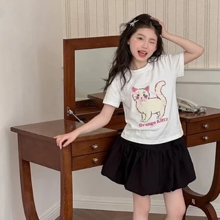 เสื้อยืดแขนสั้นสำหรับเด็กผู้หญิง ตกแต่งด้วยโบว์ 3 มิติและลายการ์ตูนน่ารัก ดีไซน์เก๋ไก๋ ใส่ได้หลายโอกาส ทันสมัยและน่ารัก