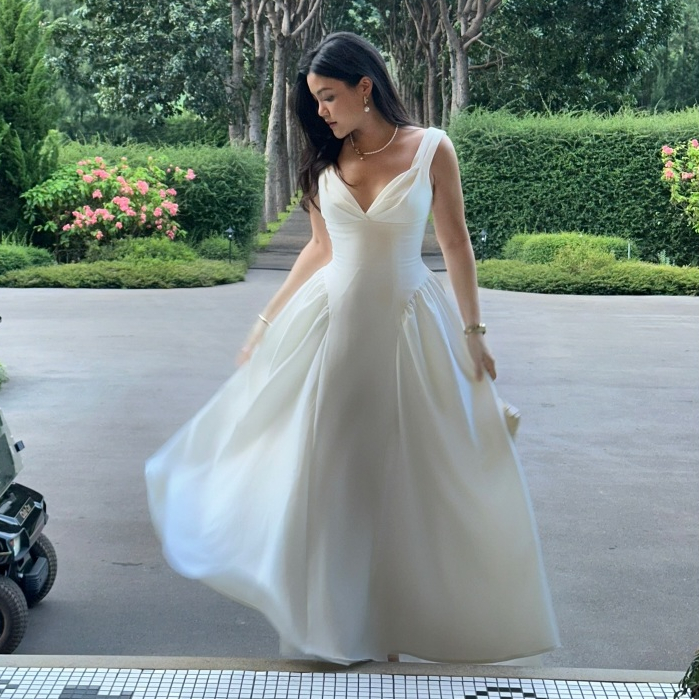 [Pre-Order] RAVii - Vivienne Maxi Dress