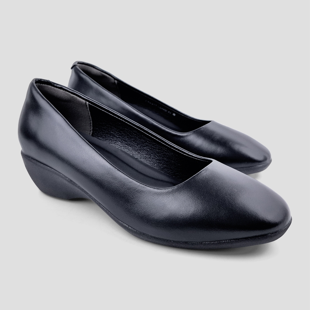 ST.JAMES รองเท้าหนังแท้/รองเท้าส้นเตารีด ส้น 4 CM. รุ่น LUNO สี BLACK | รองเท้า ผู้หญิง