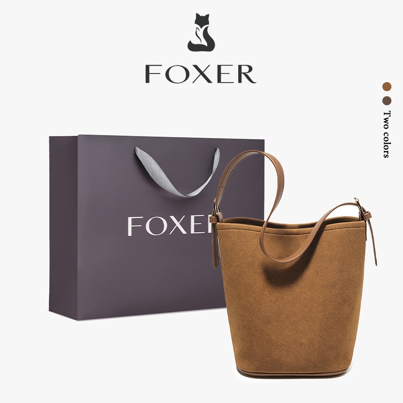 FOXER กระเป๋าสะพายข้างหนังกลับ ทนทานและไม่เป็นขุย กระเป๋าสะพายไหล่ทรงถัง คาราเมล สะพายข้าง เก็บของได้เยอะ