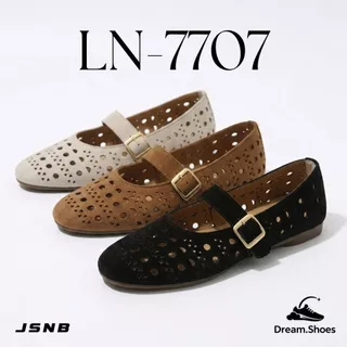 JSNB รองเท้าผุ้หญิง แมรี่เจน ฉลุลายวินเทจ รองเท้าบัลเล่ต์หนังนุ่ม ระบายอากาศดี - LN7707