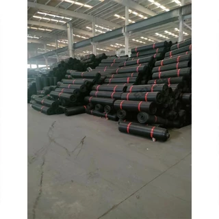 ตาข่ายพลาสติกPVC รั้วตาข่ายพลาสติก รู3.5ซม. /สูง0.6-2เมตร /ยาว30/50เมตร สำหรับล้อมรั้ว ตาข่ายกรงไก่ สีดำ