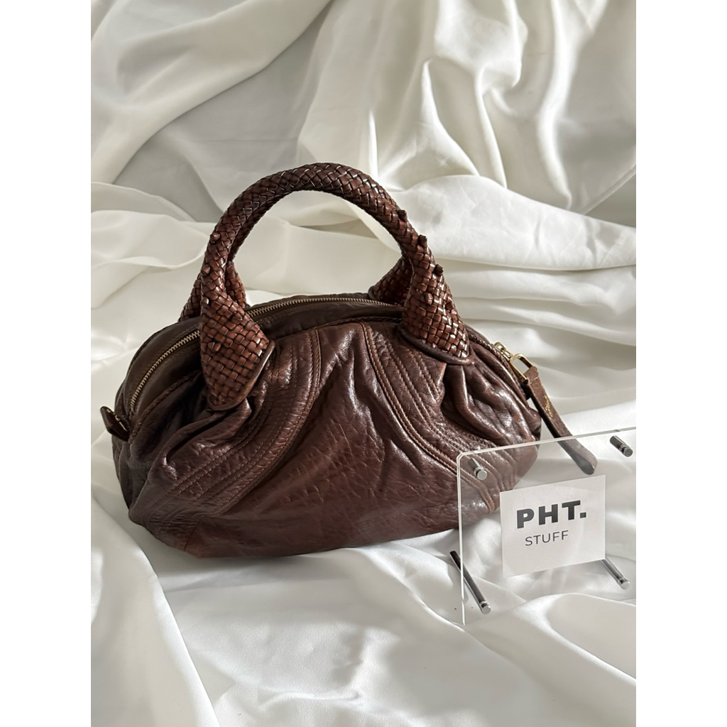 กระเป๋าถือ Fendi spy mini สีน้ำตาล มือสองของแท้